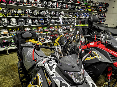 Стекло ветровое для снегохода STELS S 150/200  КАПИТАН увеличенное полиуриетан