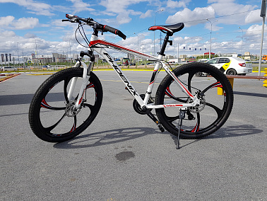 Велосипед 26 PHOENIX SWIFT  рама 17 (литые колеса)