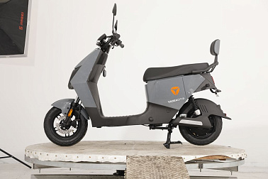 Скутер электрический YADEA DT3