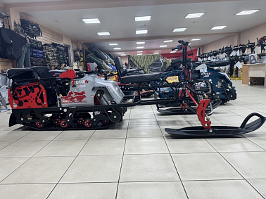 Лыжный модуль IKUDZO (усилен, пласт.лыжи, с подогревом ручек) черно красный