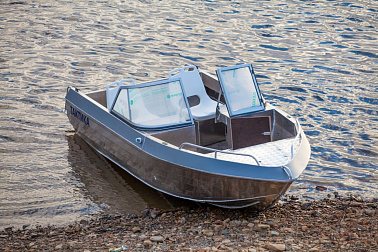 Алюминиевая моторная лодка Тактика-430 DC