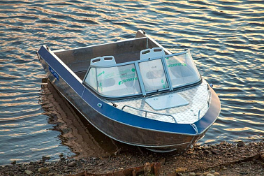 Алюминиевая моторная лодка Тактика-490