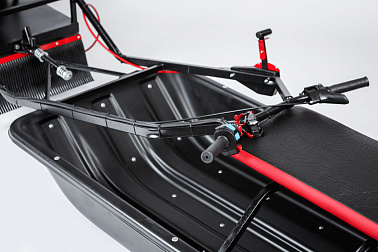 Сидение для саней IKUDZO Цв. Черно-красное