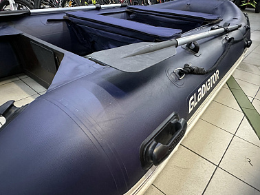 Надувная лодка GLADIATOR C 370 DP б/у